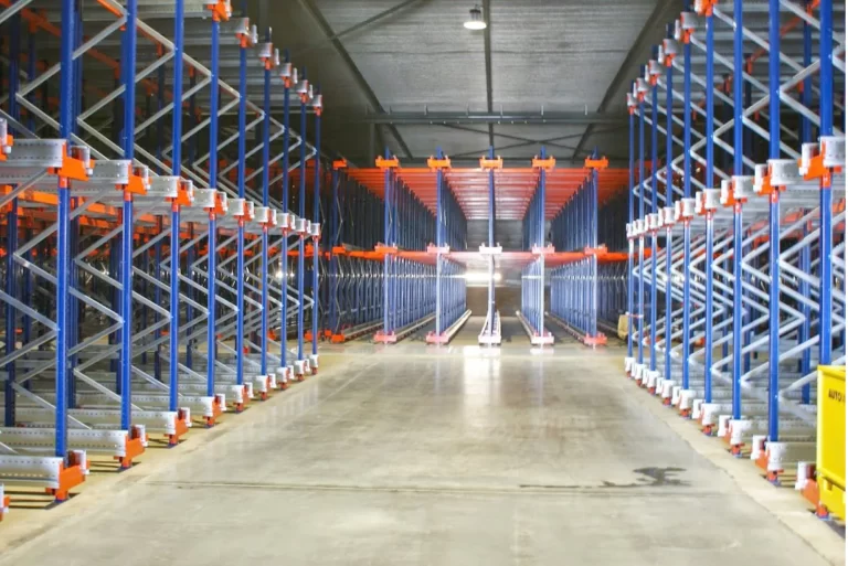 Pallet Shuttle Racking System in Europe