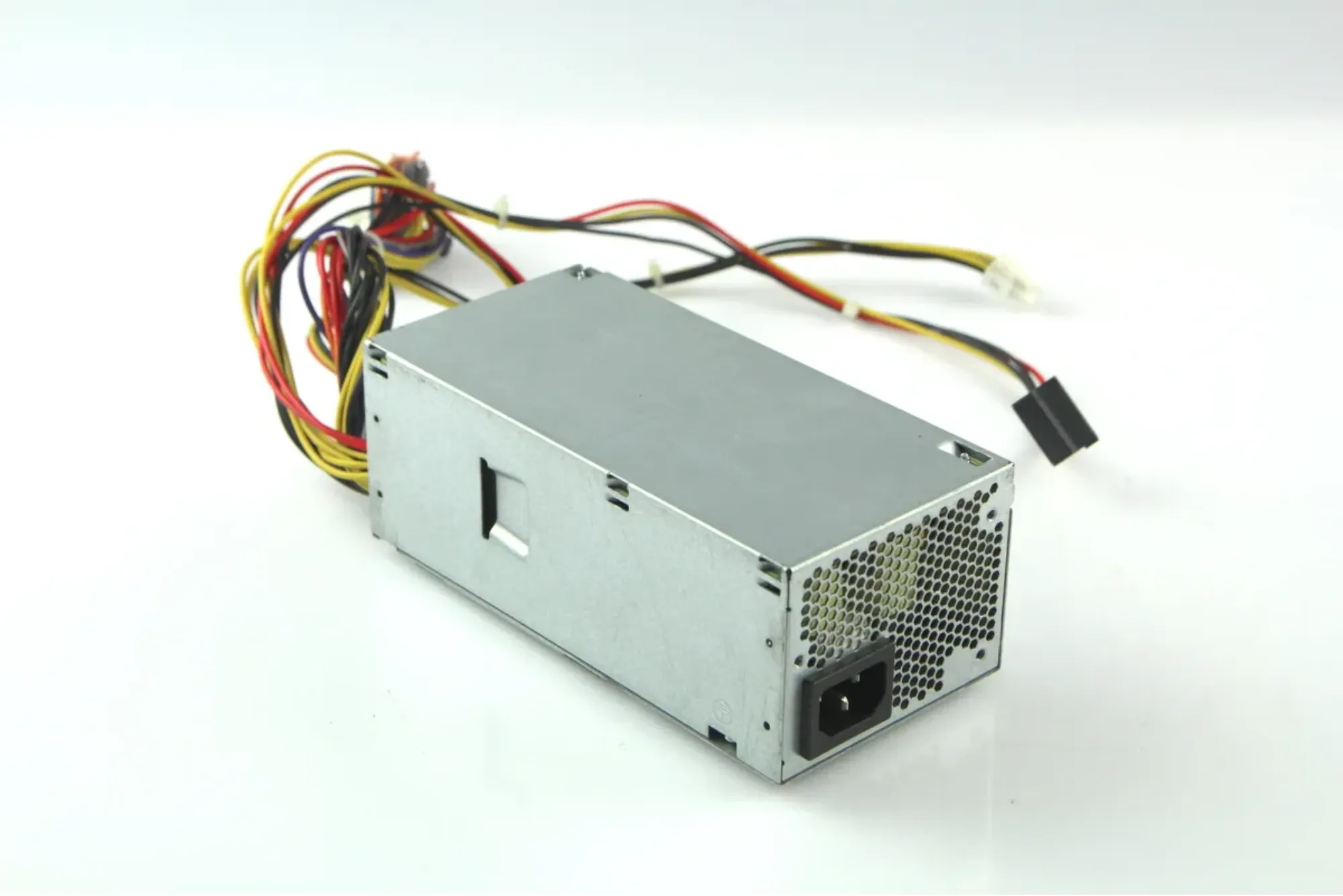 Why Huntkey Is Favored Over Other Manufacturers of DC Power Supplies