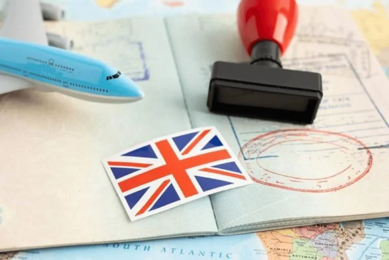 Understanding the Role of UK Study Visa Consultants in UAE